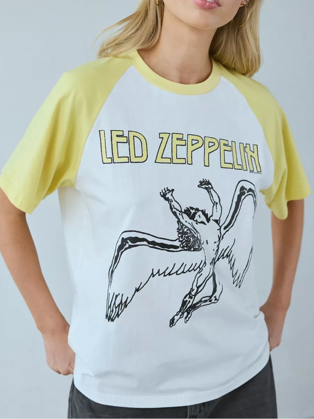 NWOT Urban Outfitters Led Zeppelin 1977 Graphic Raglan Tee Size S/M